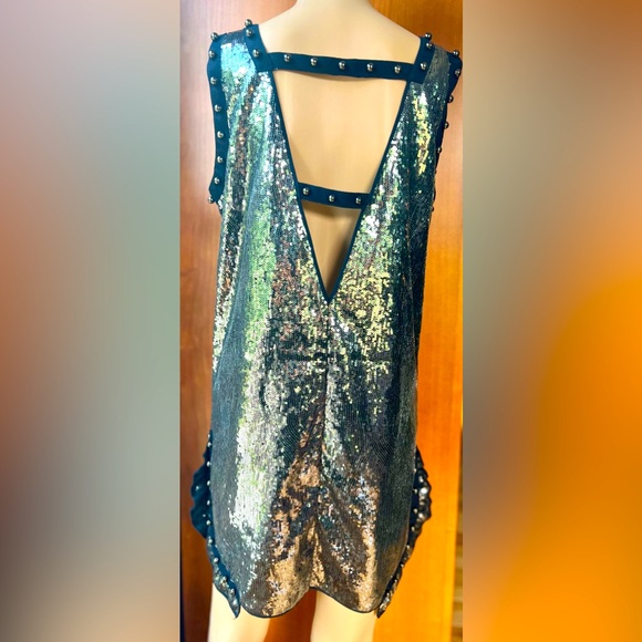 No.21 Silver Sequined/Black Lace Dress Size Small, Retail $1400 - Picture 8 of 12